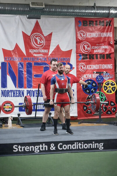 Powerlifting competition